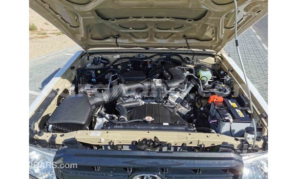 Sayi Imported Toyota Land Cruiser M Mota in Import - Dubai a Ashanti Sayi Imported Toyota Land Cruiser M Mota in Import - Dubai a Ashanti