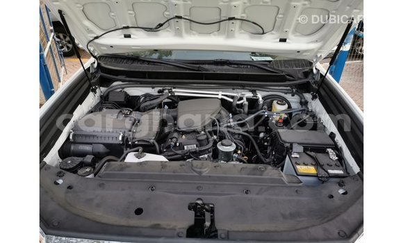 Sayi Imported Toyota Prado White Mota in Import - Dubai a Ashanti Sayi Imported Toyota Prado White Mota in Import - Dubai a Ashanti