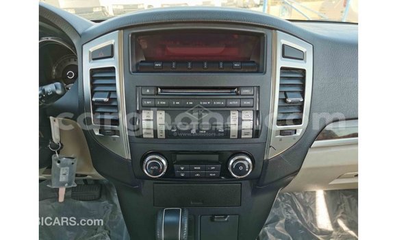 Ra Imported Mitsubishi Pajero funfun Ọkọ̀ in Import - Dubai ni Ashanti Ra Imported Mitsubishi Pajero funfun Ọkọ̀ in Import - Dubai ni Ashanti