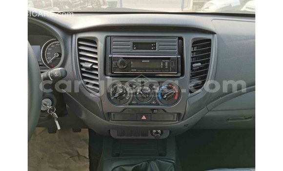 Sayi Imported Mitsubishi L200 White Mota in Import - Dubai a Ashanti Sayi Imported Mitsubishi L200 White Mota in Import - Dubai a Ashanti