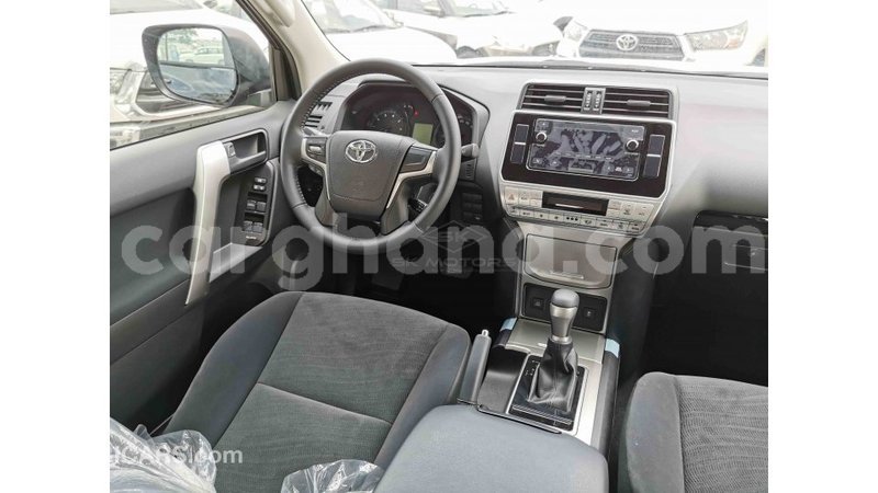 Big with watermark toyota prado ashanti import dubai 22904