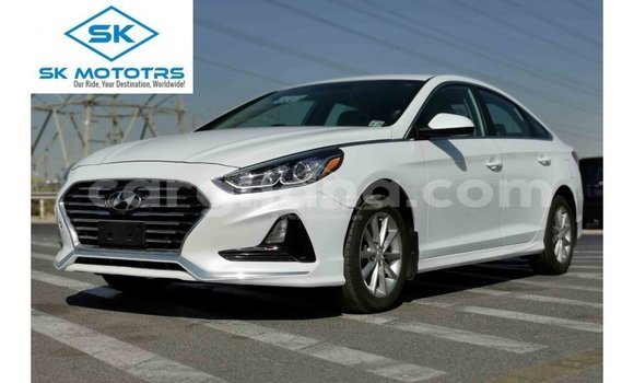 Ra Imported Hyundai Sonata funfun Ọkọ̀ in Import - Dubai ni Ashanti Ra Imported Hyundai Sonata funfun Ọkọ̀ in Import - Dubai ni Ashanti