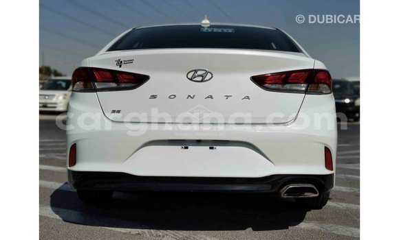 Ra Imported Hyundai Sonata funfun Ọkọ̀ in Import - Dubai ni Ashanti Ra Imported Hyundai Sonata funfun Ọkọ̀ in Import - Dubai ni Ashanti