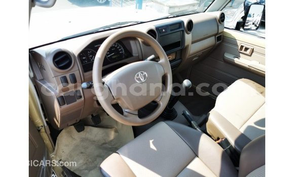 Buy Import Toyota Land Cruiser Beige Car in Import - Dubai in Ashanti Buy Import Toyota Land Cruiser Beige Car in Import - Dubai in Ashanti