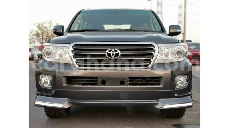 Big with watermark toyota land cruiser ashanti import dubai 22982