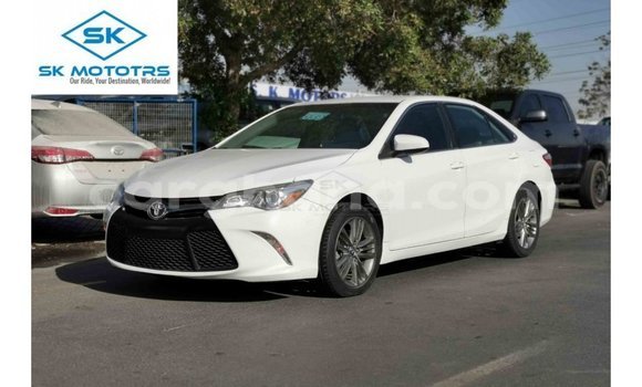 Sayi Imported Toyota Camry White Mota in Import - Dubai a Ashanti Sayi Imported Toyota Camry White Mota in Import - Dubai a Ashanti