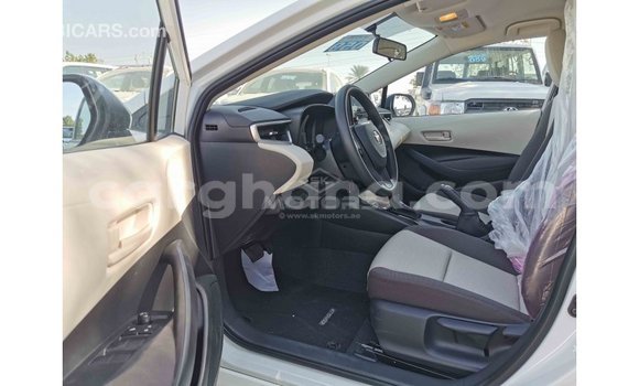 Sayi Imported Toyota Corolla White Mota in Import - Dubai a Ashanti Sayi Imported Toyota Corolla White Mota in Import - Dubai a Ashanti