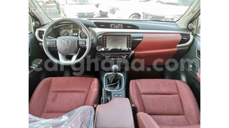 Big with watermark toyota hilux ashanti import dubai 23059