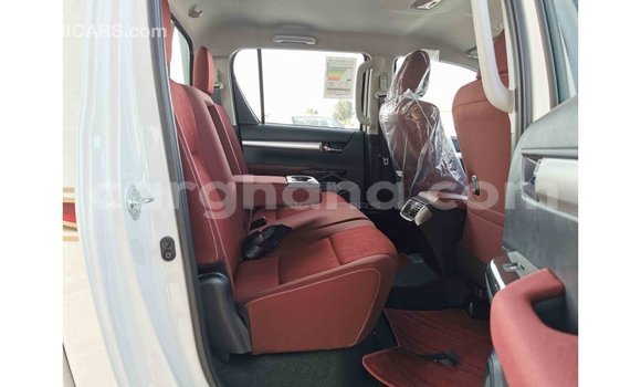 Buy Import Toyota Hilux White Car in Import - Dubai in Ashanti Buy Import Toyota Hilux White Car in Import - Dubai in Ashanti