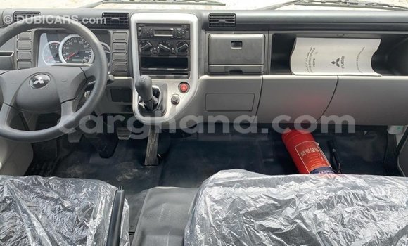 Ra Imported Mitsubishi i funfun Ọkọ̀ in Import - Dubai ni Ashanti Ra Imported Mitsubishi i funfun Ọkọ̀ in Import - Dubai ni Ashanti