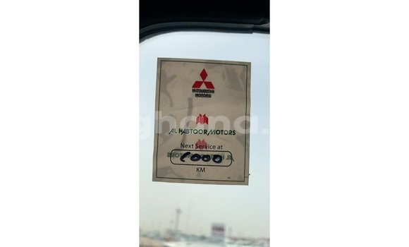 Ra Imported Mitsubishi i funfun Ọkọ̀ in Import - Dubai ni Ashanti Ra Imported Mitsubishi i funfun Ọkọ̀ in Import - Dubai ni Ashanti