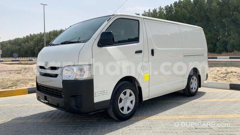 Big with watermark toyota hiace ashanti import dubai 23113