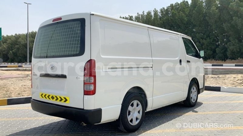 Big with watermark toyota hiace ashanti import dubai 23113