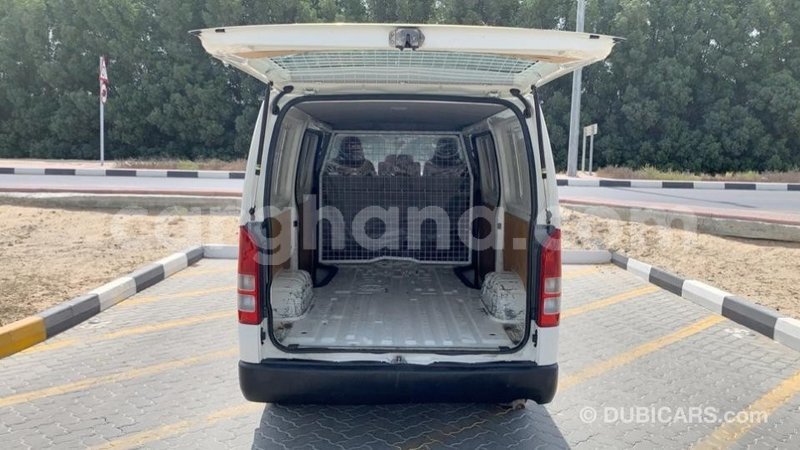 Big with watermark toyota hiace ashanti import dubai 23113