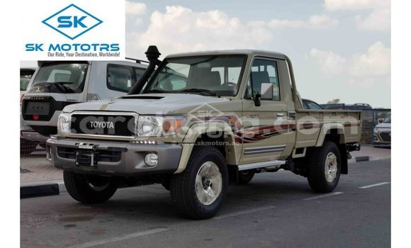 Buy Import Toyota Land Cruiser Beige Car in Import - Dubai in Ashanti Buy Import Toyota Land Cruiser Beige Car in Import - Dubai in Ashanti