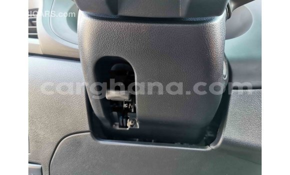 Ra Imported Toyota Hilux funfun Ọkọ̀ in Import - Dubai ni Ashanti Ra Imported Toyota Hilux funfun Ọkọ̀ in Import - Dubai ni Ashanti