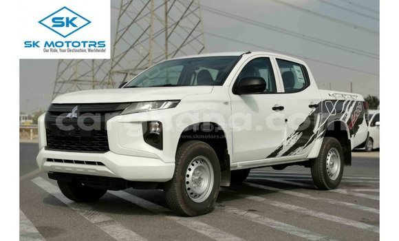 Buy Import Mitsubishi L200 White Car in Import - Dubai in Ashanti Buy Import Mitsubishi L200 White Car in Import - Dubai in Ashanti
