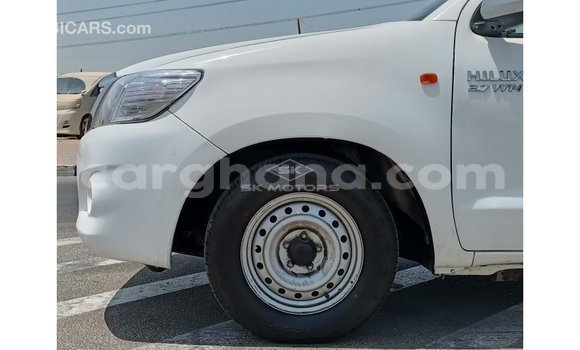 Buy Import Toyota Hilux White Car in Import - Dubai in Ashanti Buy Import Toyota Hilux White Car in Import - Dubai in Ashanti