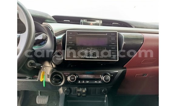 Ra Imported Toyota Hilux funfun Ọkọ̀ in Import - Dubai ni Ashanti Ra Imported Toyota Hilux funfun Ọkọ̀ in Import - Dubai ni Ashanti