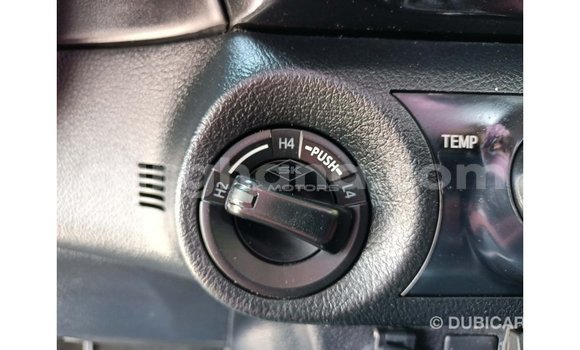 Ra Imported Toyota Hilux funfun Ọkọ̀ in Import - Dubai ni Ashanti Ra Imported Toyota Hilux funfun Ọkọ̀ in Import - Dubai ni Ashanti