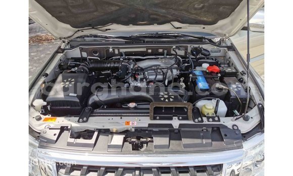 Ra Imported Mitsubishi Pajero Miiran Ọkọ̀ in Import - Dubai ni Ashanti Ra Imported Mitsubishi Pajero Miiran Ọkọ̀ in Import - Dubai ni Ashanti