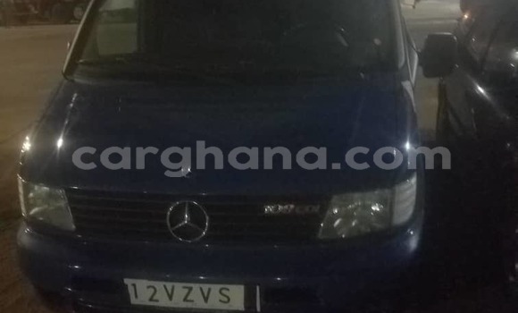 Ra Imported Mercedes-Benz C180 COUPE Blue Ọkọ̀ in Elmina ni Aarin