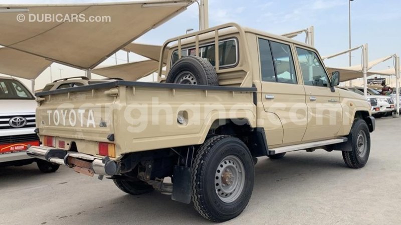 Big with watermark toyota land cruiser ashanti import dubai 23215