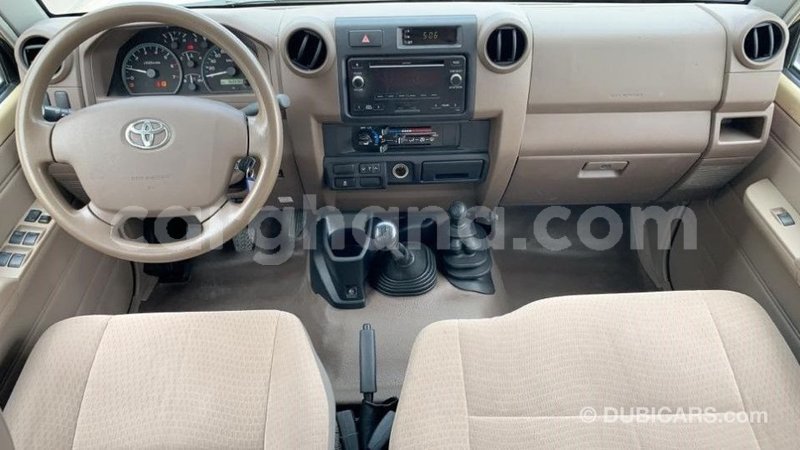 Big with watermark toyota land cruiser ashanti import dubai 23215