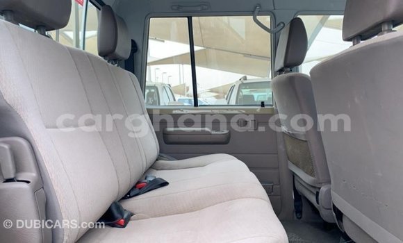 Ra Imported Toyota Land Cruiser Brown Ọkọ̀ in Import - Dubai ni Ashanti Ra Imported Toyota Land Cruiser Brown Ọkọ̀ in Import - Dubai ni Ashanti