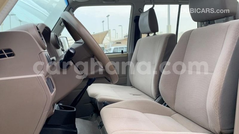 Big with watermark toyota land cruiser ashanti import dubai 23215