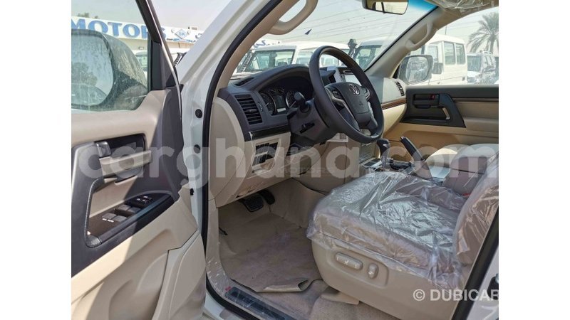 Big with watermark toyota land cruiser ashanti import dubai 23220