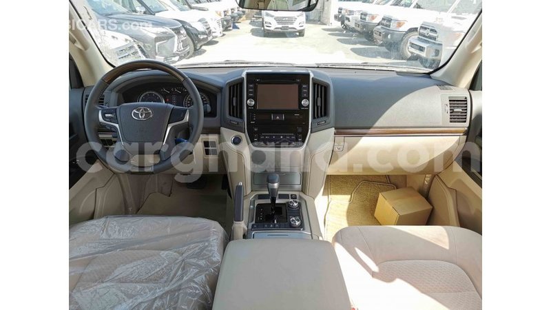 Big with watermark toyota land cruiser ashanti import dubai 23220