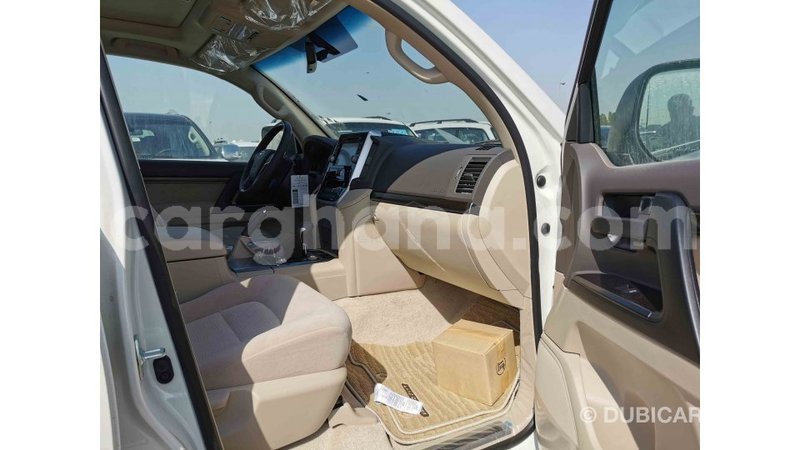 Big with watermark toyota land cruiser ashanti import dubai 23220