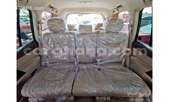 Ra Imported Toyota Land Cruiser funfun Ọkọ̀ in Import - Dubai ni Ashanti Ra Imported Toyota Land Cruiser funfun Ọkọ̀ in Import - Dubai ni Ashanti