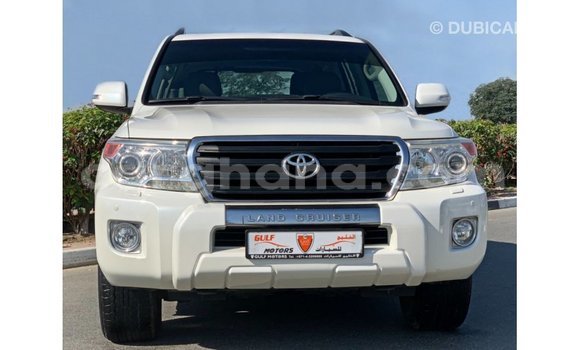 Ra Imported Toyota Land Cruiser funfun Ọkọ̀ in Import - Dubai ni Ashanti Ra Imported Toyota Land Cruiser funfun Ọkọ̀ in Import - Dubai ni Ashanti