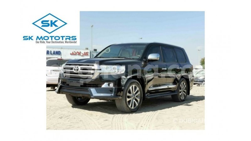 Big with watermark toyota land cruiser ashanti import dubai 23272