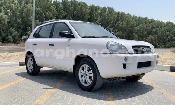 Sayi Imported Hyundai Tucson White Mota in Import - Dubai a Ashanti Sayi Imported Hyundai Tucson White Mota in Import - Dubai a Ashanti
