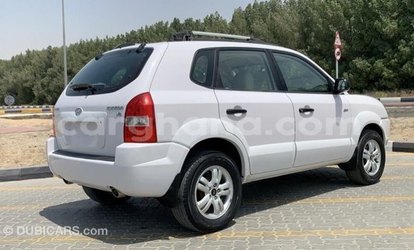 Sayi Imported Hyundai Tucson White Mota in Import - Dubai a Ashanti Sayi Imported Hyundai Tucson White Mota in Import - Dubai a Ashanti