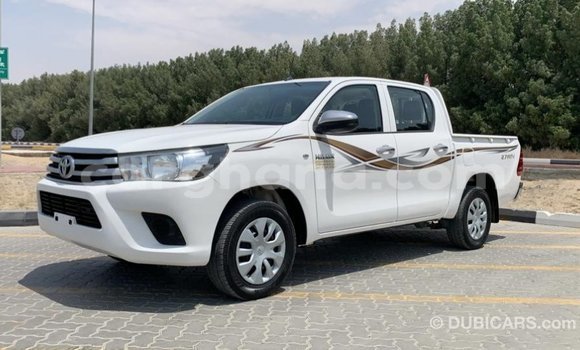 Buy Import Toyota Hilux White Car in Import - Dubai in Ashanti Buy Import Toyota Hilux White Car in Import - Dubai in Ashanti