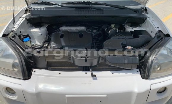 Sayi Imported Hyundai Tucson White Mota in Import - Dubai a Ashanti Sayi Imported Hyundai Tucson White Mota in Import - Dubai a Ashanti