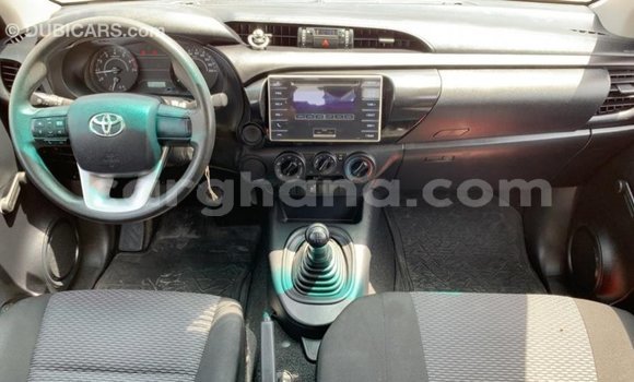 Buy Import Toyota Hilux White Car in Import - Dubai in Ashanti Buy Import Toyota Hilux White Car in Import - Dubai in Ashanti