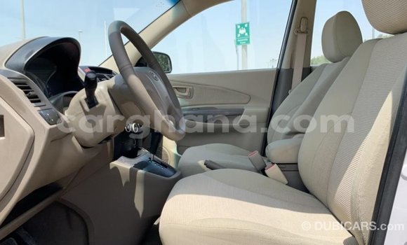Sayi Imported Hyundai Tucson White Mota in Import - Dubai a Ashanti Sayi Imported Hyundai Tucson White Mota in Import - Dubai a Ashanti
