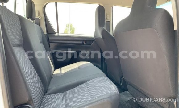 Buy Import Toyota Hilux White Car in Import - Dubai in Ashanti Buy Import Toyota Hilux White Car in Import - Dubai in Ashanti