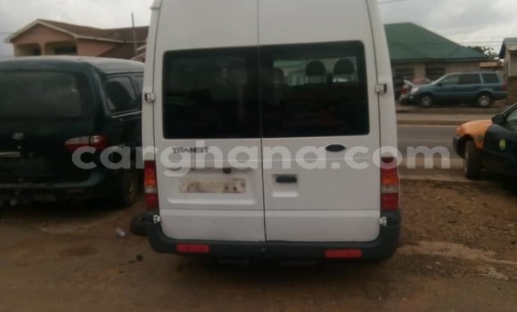 Buy Import FORD MUSTANG White Car in Accra in Greater Accra Buy Import FORD MUSTANG White Car in Accra in Greater Accra