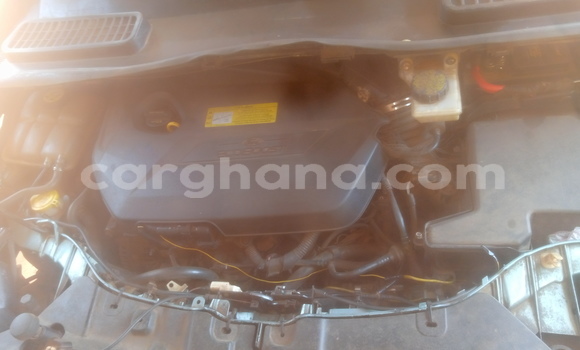 Ra Àlòkù Ford Escape Alawọ ewe Ọkọ̀ in Accra ni Greater Accra