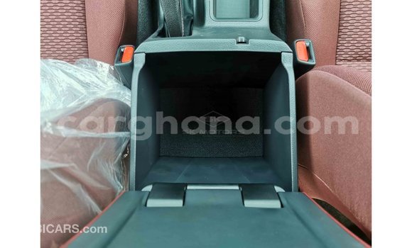 Buy Import Toyota Hilux White Car in Import - Dubai in Ashanti Buy Import Toyota Hilux White Car in Import - Dubai in Ashanti