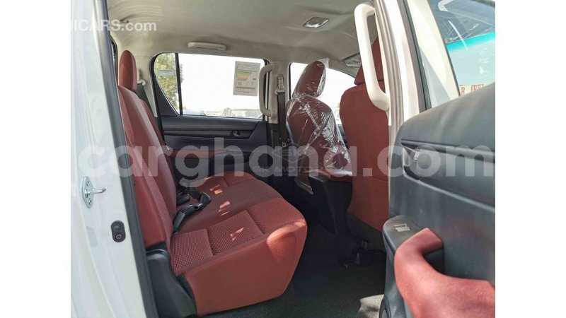 Big with watermark toyota hilux ashanti import dubai 23325