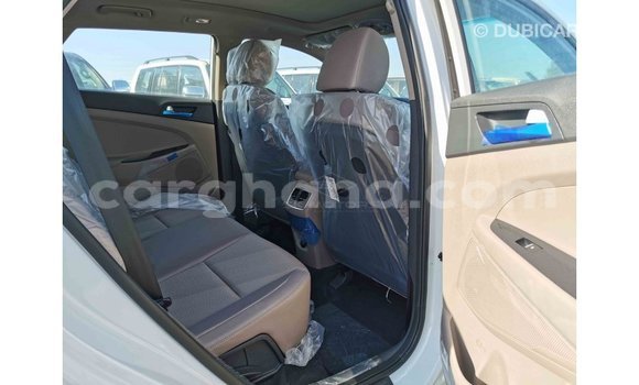 Buy Import Hyundai Tucson White Car in Import - Dubai in Ashanti Buy Import Hyundai Tucson White Car in Import - Dubai in Ashanti