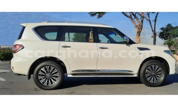 Buy Import Nissan Patrol White Car in Import - Dubai in Ashanti Buy Import Nissan Patrol White Car in Import - Dubai in Ashanti