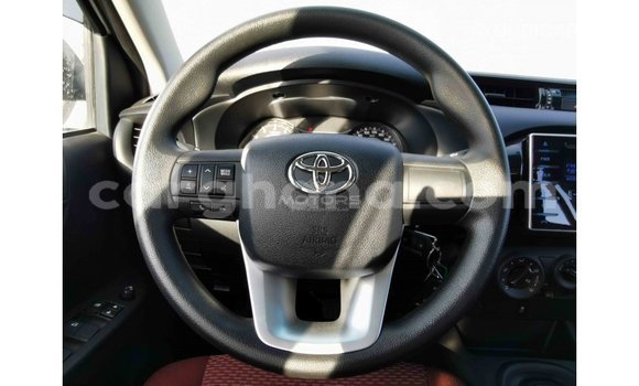 Ra Imported Toyota Hilux funfun Ọkọ̀ in Import - Dubai ni Ashanti Ra Imported Toyota Hilux funfun Ọkọ̀ in Import - Dubai ni Ashanti